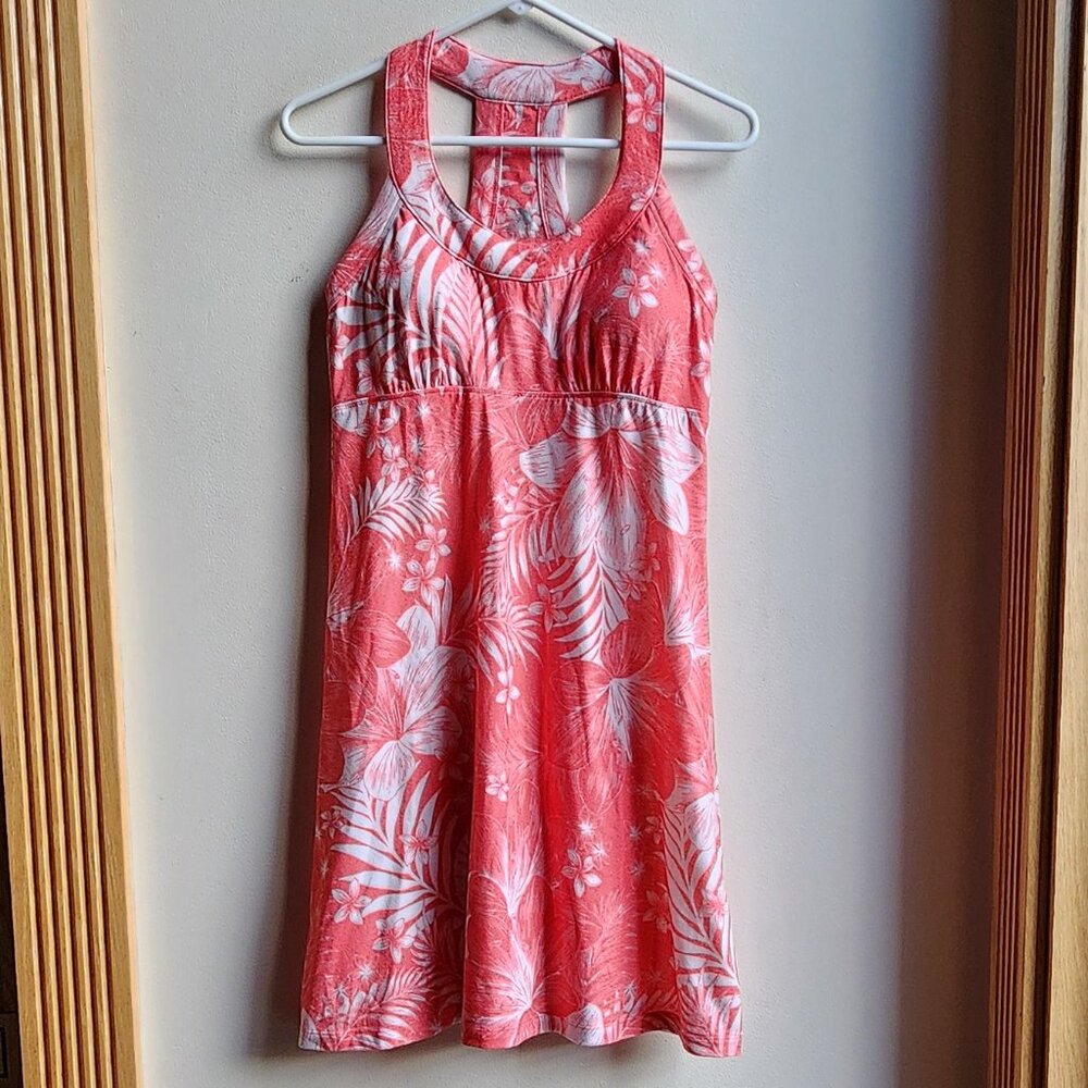 ZeroXposur Pink/White Tropical Athleisure Dress Size Small